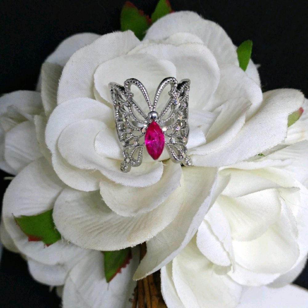Beautiful Pink Butterfly Ring